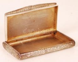 Ezüst (Ag.) szelence, cizellált, jelzett, mesterjeggyel, nettó:80,4 g, 8×5 cm