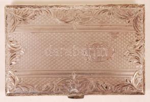 Monogramos ezüst (Ag.) cigaretta tálca, cizellált, jelzett, mesterjeggyel, nettó:72,4 g, 8×5,5 cm