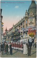 Leipzig, Messreklamezug in der Reichsstrasse / fair (EK)