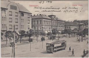Debrecen, Fő utca, Alföldi Takarékpénztár,  Doszpoly János Gyógyszertára, villamos, kiadja Thaisz Arthúr (EK)