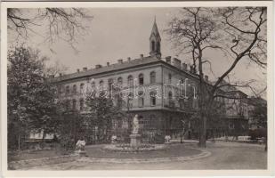 Budapest XIV. Ajtósi Dürer sor 21. Szent Szív Intézet