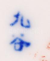 Jelzett japán csésze, kézzel festett, apró csorba az alján, m:4 cm, d:9 cm