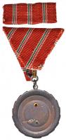 1957. "Szolgálati Érdemérem" mellszalagon szalagsávval és miniatűrrel dísztokban, adományo...