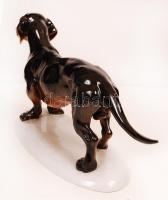 Herendi tacskó, kézzel festett, jelzett, farkán apró festék kopás, m:16 cm, h:33 cm / Herend dachshu...