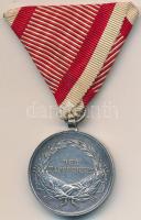 1914. "II. osztályú Ezüst Vitézségi Érem" "A" fémjel peremen, eredeti mellszalagon. Szign.: Tautenhayn T:2 Hungary 1914. Medal for Bravery II class, "Der Tapferkeit" with hallmark on edge, with original ribbon. Sign: Tautenhayn C:XF
