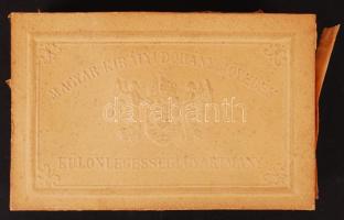 "Magyar Királyi Dohányjövedék Különlegességi gyártmány" feliratú angyalos címerrel díszített papírdoboz, 14x9x4 cm