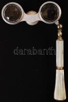 Gyöngyház berakásos színházi látcső fogóval, apró kopásokkal, jelzés nélkül, 6×10 cm