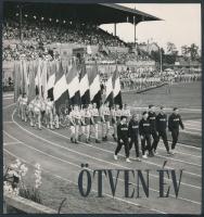 cca 1950-1960 A KPVDSZ szakszervezeti sportegyesületek közös megemlékezése az alapítás 50. évfordulója alkalmából Budapesten, 20x18 cm