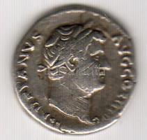 Római Császárság Hadrianus 117-138 Denár Ag T:3
