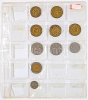 105db-os vegyes magyar és külföldi fémpénz gyűjtemény 7 berakólappal rendelkező albumban T:vegyes