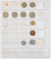 105db-os vegyes magyar és külföldi fémpénz gyűjtemény 7 berakólappal rendelkező albumban T:vegyes