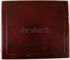 Fa borítású éremtartó kazetta 2 kivehető tálcával, 36 férőhellyel, használt, de újszerű állapotban +...