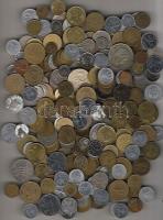 Egész világ 0,80kg vegyes pénzérme, közte beváltható nominál (Ny-Európa) + 3 db ezüstpénz