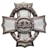 1916. "A Polgári Hadi Érdemkereszt III. osztálya" zománcozott, jelzett Ag kitüntetés "P" jelzéssel. Szign.:BACHRUCH (46x46mm) T:2 Hungary 1916. "War Cross for Civil Merit,  IIIrd Class" enamelled, hallmarked Ag decoration with "P" mark. Sign.:BACHBRUCH (46x46mm) C:XF NMK 290.