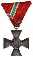 1944. "Ezüst Polgári Honvédelmi Érdemkereszt" ezüstözött hadifém kitüntetés mellszalaggal ...