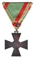 1941. "A Tűzkereszt III. fokozata" bronzozott cink kitüntetés mellszalaggal, hátoldalán &q...