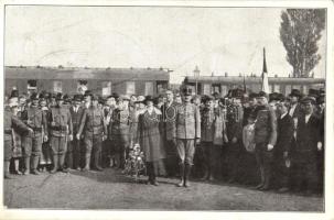 1921 Biatorbágy (?) IV. Károly és Zita utolsó útja Magyarországra; a felvonult tüzérség / The last visit of Charles IV and Zita to Hungary