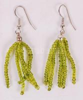 Bizsu tétel, benne 4 db nyaklánc, egy fülbevaló és egy medál, összesen 6 db