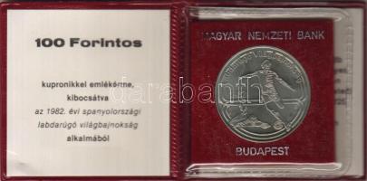 1982. 100FtAg "Labdarugó V.B." T:BU erdeti MNB tokban tanúsítvánnyal
