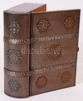 Könyvnek tűnő fém doboz, modern gyufákkal (12 db),20 ×15 cm