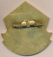 DN "FÉG (Fegyver- és Gázkészülékgyár) Kiváló Fizikai Dolgozó" aranyozott, zománcozott kitü...