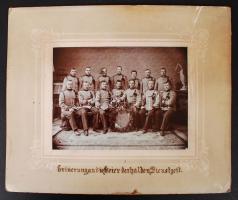 cca 1880 Régi tűzoltó csoportkép, kartonra kasírozva, fotó 21x16 cm, karton 30x36 cm