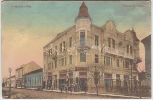 Nagyszalonta, Rákóczi út, Férfi-fiú ruha üzlet / street, shops