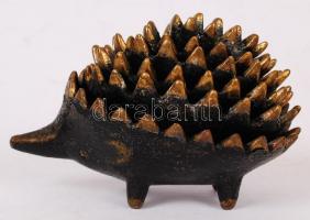 Dekoratív tárgyak: Réz sünik, Iparművészeti V. váza, csont dobozka, virágcsokor zsírkőből, Polaroid ...