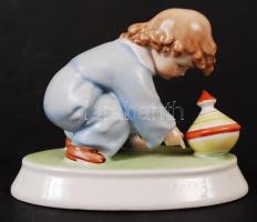 Zsolnay búgócsigával játszó gyerek. kézzel festett, jelzett (Sinkó), hibátlan, 13×15 cm/ Handpainted...