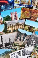 64 db MODERN külföldi városképes lap; szlovák, cseh, lengyel, német, orosz / 64 modern foreignn town-view postcards; Slovakian, Czech, Polish, German, Russian