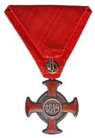 1869-1916. "Ezüst Érdemkereszt vörös szalagon" ezüstözött Br kitüntetés gömbfüllel, kariká...