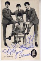 A Beatles együttes fényképe rajta nyomtatott aláírások / Foto von Beat Orchester Beatles mit gedruckter Unterschriften