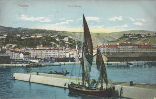 Fiume, Porto Báross / port, ships (EB)