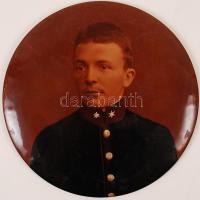 cca 1900 Katonákat ábrázoló kerek fém falikép, d: 15 cm