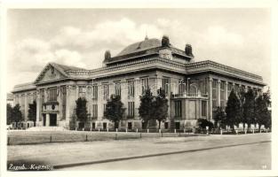 Zagreb, Knjiznica / library