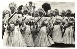 Mezőkövesd, Mária lányok / folklore