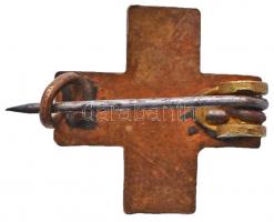 ~1930-1940. "Vöröskereszt Véradó" zománcozott jelvény (13,5x14mm) T:2
Hungary ~1930-1940. ...