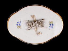 Hollóházi rózsás bonbonier, matricás, jelzett, hibátlan, 16×11 cm /Chinaware bonbonier in flawless c...