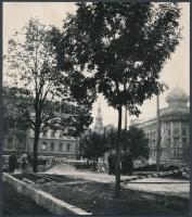 1965-1966 Budapest, a Blaha Lujza tér átépítése, rendezése, 13 db városkép datálva, némelyik felirat...