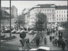 1965-1966 Budapest, a Blaha Lujza tér átépítése, rendezése, 13 db városkép datálva, némelyik felirat...