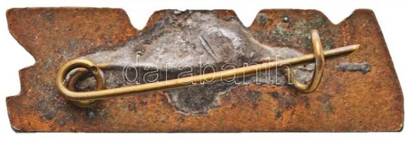 ~1950. "MNDSZ (Magyar Nők Demokratikus Szövetsége)" zománcozott kitűző (29x9mm) T:2