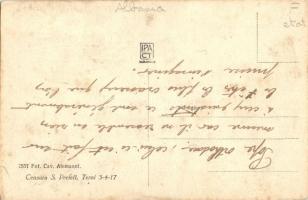 Arcivescovo ortodosso a passeggio / Albanian Orthodox archbishop