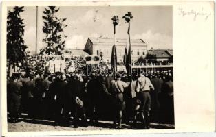 1938 Ipolyság, bevonulás, első tábori mise / entry of the Hungarian troops, first military camp mass 'vissza' So. Stpl (lyuk / pinhole)