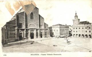 Bologna, Piazza Vittorio Emanuele / square, church, statue