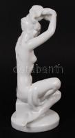 Herendi fésülködő akt, fehér mázas, jelzett, hibátlan, m:34 cm