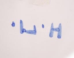 L.H. jelzéssel népi motívumos iparművész kerámia gyertyatartó, apró mázhibával, m: 16 cm