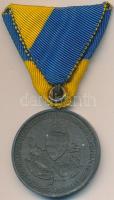 1941. "Délvidéki Emlékérem" cink emlékérem mellszalaggal. Szign.: BERÁN L. T:2,2-
Hungary ...