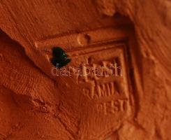 Szécsi kerámia túrázó kisfiúk, kézzel festett, mázas kerámia, kis lepattanásokkal, jelzett, m: 18 cm