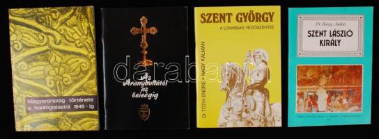 4 történelmi kiadvány: Tóth-Nagy: Szent György a lovasság védőszentje; Borosy: Szent László király; Vikol Katalin: Az Aranybullától az ősiségig; Magyarország története a honfoglalástól 1849-ig, kiállításvezető. Kiadói papírkötés, jó állapotban.