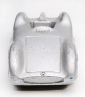 A győri játékgyár Märklin márkájú ezüst színű versenyautó modellje